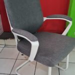 Silla de espera con brazos ejecutiva gris ABM